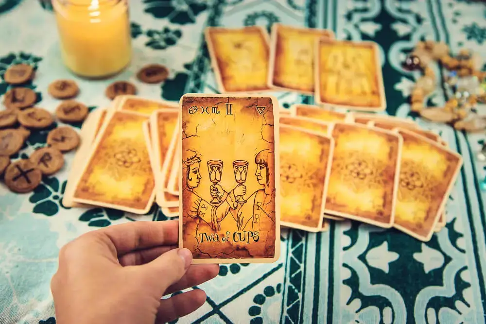 Golden Dawn Tarotu: Kendinizi Keşfedin